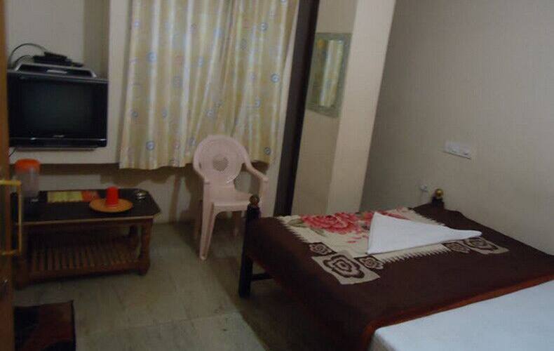 National Lodge, Pune 4